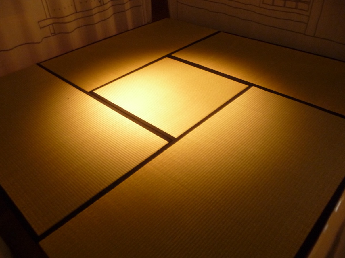 畳が敷かれた和室の床